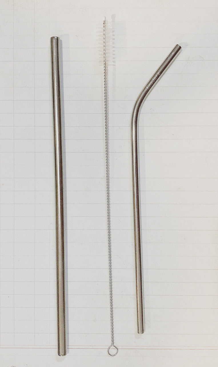 long Straw cleaner brush next to smoothie straw and bent straw